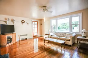 29 Dean Ave, Johnston, RI 02919 - Photo 11