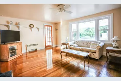 29 Dean Avenue, Johnston, RI 02919 - Photo 11