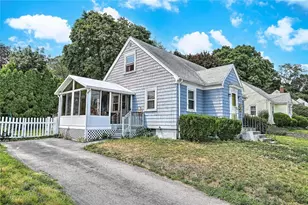 141 Cornell St, Cranston, RI 02920 - Photo 3