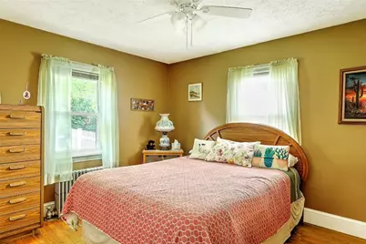 141 Cornell Street, Cranston, RI 02920 - Photo 25