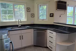 29 Swan Ct, North Providence, RI 02904 - Photo 17