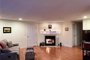 29 Swan Ct, North Providence, RI 02904 - Photo 7