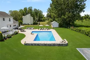 279 Alpine Estates Dr, Cranston, RI 02921 - Photo 9