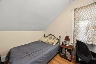 11 Sisson St, Pawtucket, RI 02860 - Photo 13