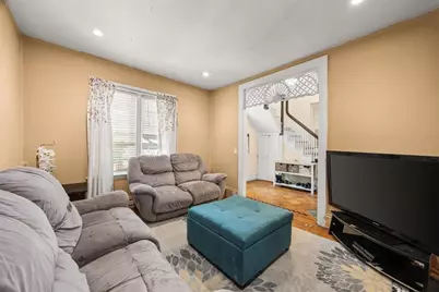 11 Sisson Street, Pawtucket, RI 02860 - Photo 7