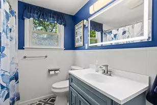 88 Keeley Ave, Warwick, RI 02886 - Photo 15