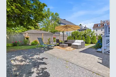 5 Byrnes Street, Newport, RI 02840 - Photo 15