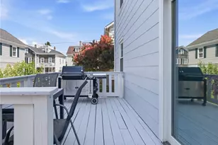 5 Byrnes St, Newport, RI 02840 - Photo 17
