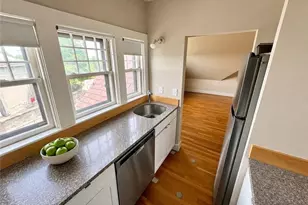 264 Bowen St, Providence, RI 02906 - Photo 7