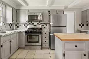 29 Cormier Rd, Lincoln, RI 02865 - Photo 5