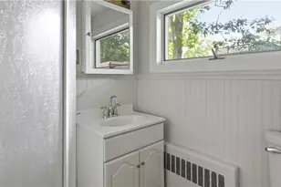 29 Cormier Rd, Lincoln, RI 02865 - Photo 15