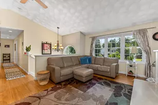 57 McKay Ct, Warwick, RI 02889 - Photo 7
