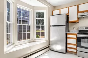 565 Quaker Ln, West Warwick, RI 02893 - Photo 9