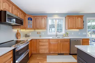 326 Windstone Dr, Portsmouth, RI 02871 - Photo 11