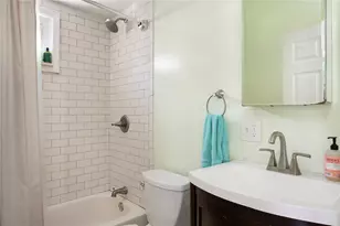 33 Amy St, Providence, RI 02906 - Photo 15