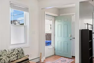 33 Amy St, Providence, RI 02906 - Photo 31