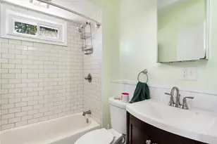 33 Amy St, Providence, RI 02906 - Photo 21