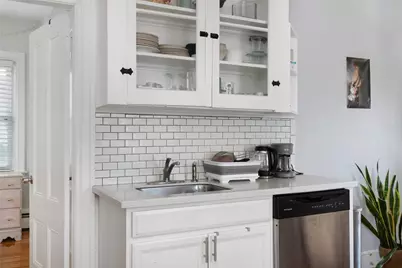 33 Amy Street, Providence, RI 02806 - Photo 17