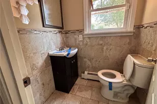 21 Imera St, Providence, RI 02909 - Photo 9
