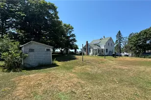 526 Connecticut Ave, Block Island, RI 02807 - Photo 5