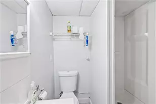 127 Meadow St, Pawtucket, RI 02860 - Photo 21
