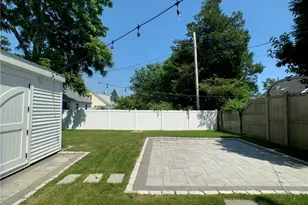 18 Sylvan St, Newport, RI 02840 - Photo 27