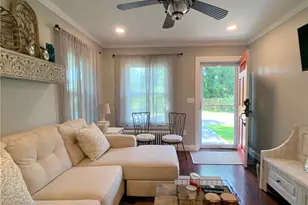 18 Sylvan St, Newport, RI 02840 - Photo 7