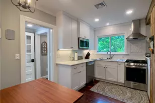 18 Sylvan St, Newport, RI 02840 - Photo 9
