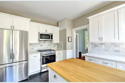 240 Brown Street Street #2, Providence, RI 02906 - Photo 17