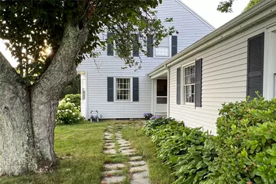 9 South Drive, Middletown, RI 02842 - Photo 3