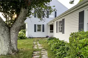 9 South Dr, Middletown, RI 02842 - Photo 3