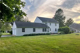 9 South Dr, Middletown, RI 02842 - Photo 5