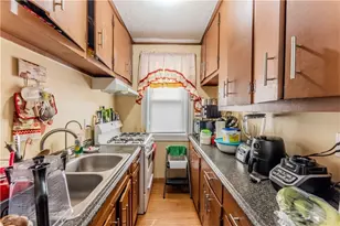 264 Douglas Ave, Providence, RI 02908 - Photo 17