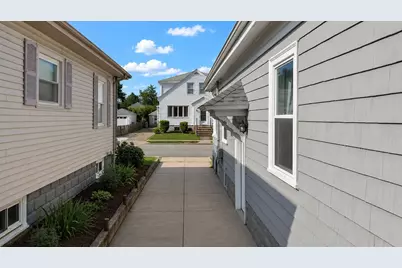 139 Fort Street, East Providence, RI 02914 - Photo 25