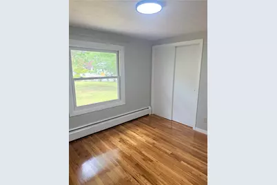 121 Greenwich Avenue, Warwick, RI 02886 - Photo 9