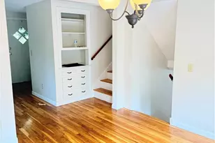 121 Greenwich Ave, Warwick, RI 02886 - Photo 3