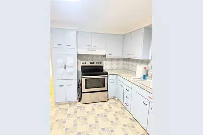 121 Greenwich Avenue, Warwick, RI 02886 - Photo 7