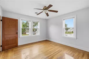 18 Jackson Ave, Johnston, RI 02919 - Photo 5