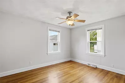 18 Jackson Avenue, Johnston, RI 02919 - Photo 27
