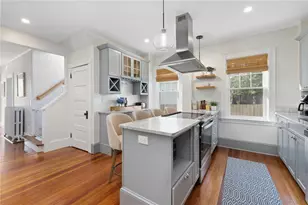 35 Hall Ave, Newport, RI 02840 - Photo 15