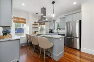 35 Hall Ave, Newport, RI 02840 - Photo 13