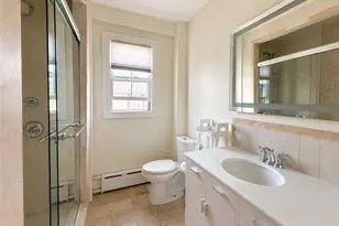 209 Third St, Newport, RI 02840 - Photo 15