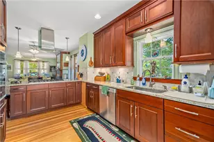 116 Benbridge Ave, Warwick, RI 02888 - Photo 7
