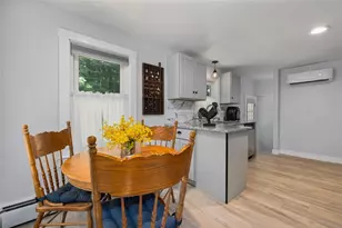 45 Gardiner Ave, North Kingstown, RI 02852 - Photo 13