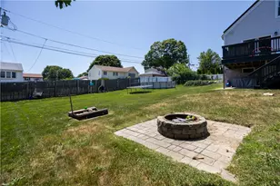 46 Irving St, North Providence, RI 02904 - Photo 7