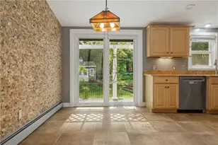 8 Ledgemont Dr, Lincoln, RI 02865 - Photo 7