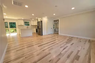 513 Knotty Oak Rd, Coventry, RI 02816 - Photo 11