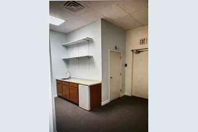 3030 East Main Road #3, Portsmouth, RI 02871 - Photo 5