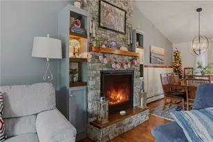 11 Carol Ave, Bristol, RI 02809 - Photo 9