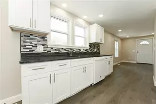 71 St Elizabeth St, Bristol, RI 02809 - Photo 5